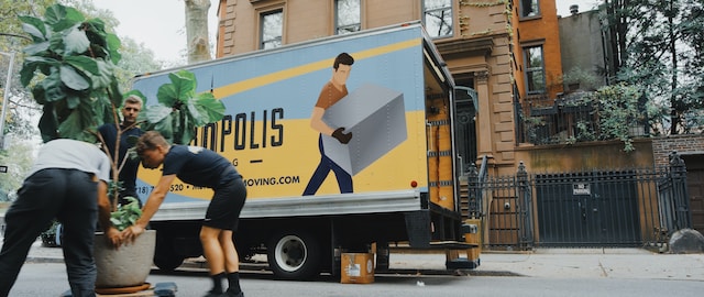 The quality and success of the move depend on choosing the right moving company