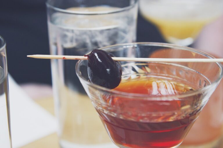 A Simple Guide to Making a Cherry Whiskey Cocktail