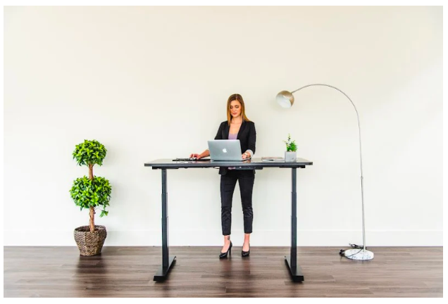 Is it For You? 5 Reasons to Buy a Standing Desk