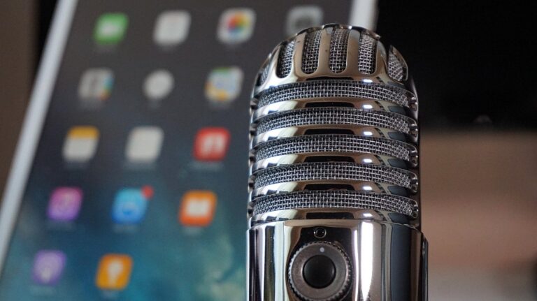 9 Ways Ecommerce Podcasts Benefit Businesses