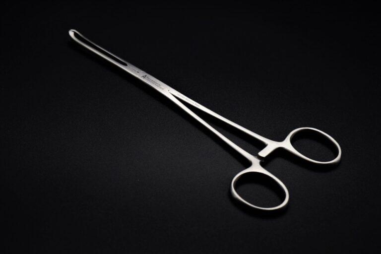 Allis tissue forceps: A brief introduction