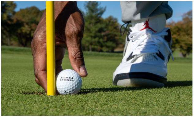 Swing into Gifting: Top Picks for Golf Enthusiasts