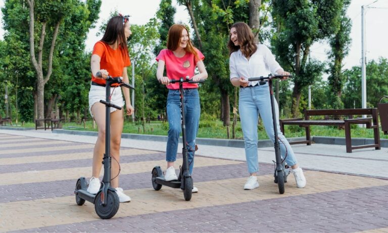 Upgrade Your Ride: With Circooter Cutting-Edge Electric Scooter