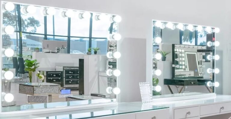 Incorporating Vanity Mirrors into Bedroom Decor: Tips and Ideas