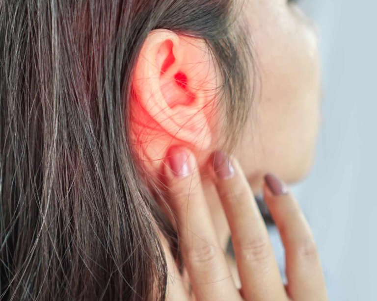 Ear Infection: Common Symptoms and At-home Treatment Tips