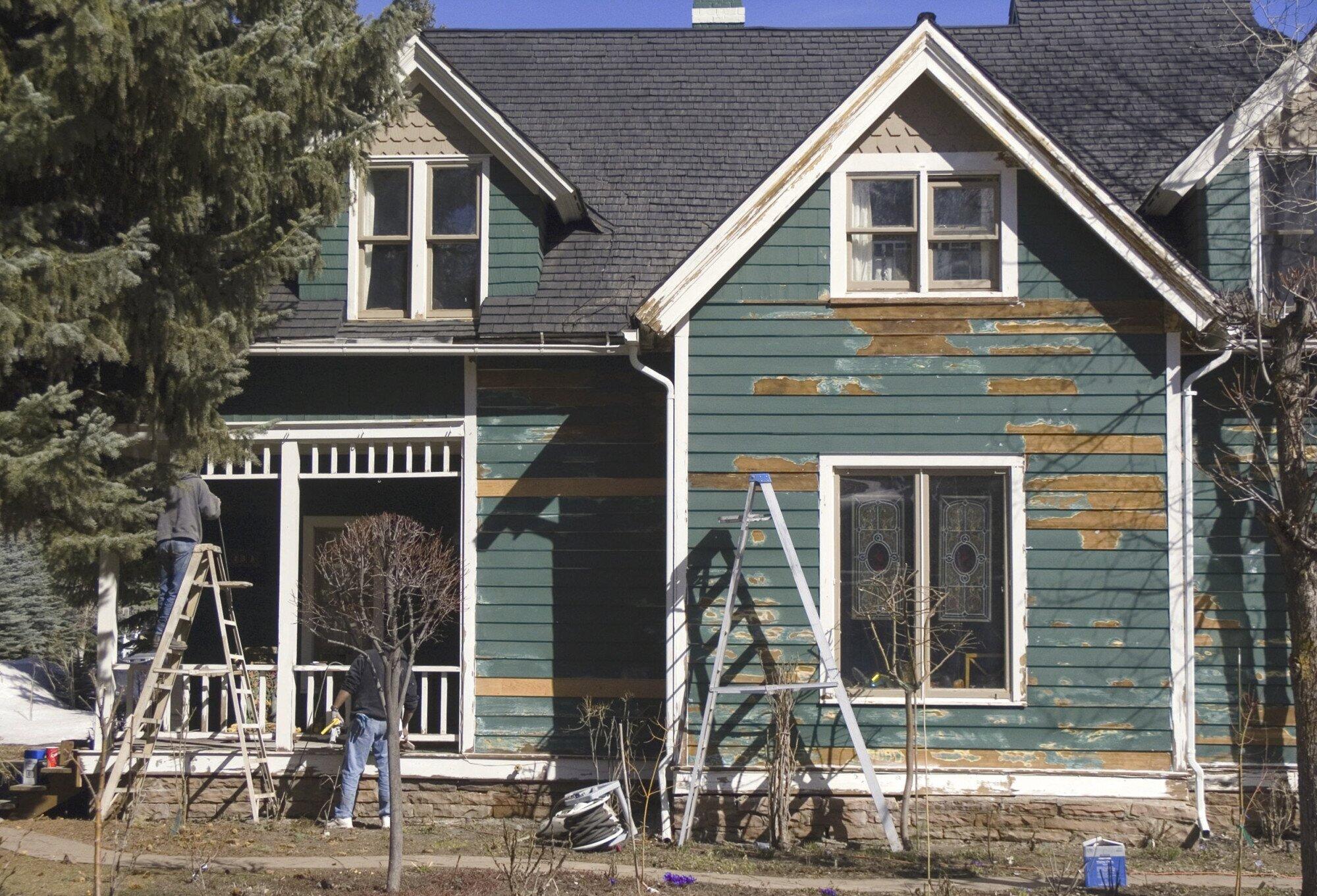 Exploring the Most Common Basement Issues for a Small Old House