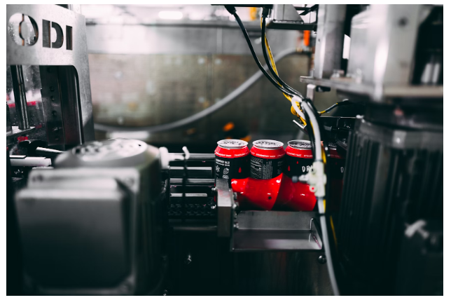 From Tin to Tech: Tracing the Fascinating Evolution of Canning Machines