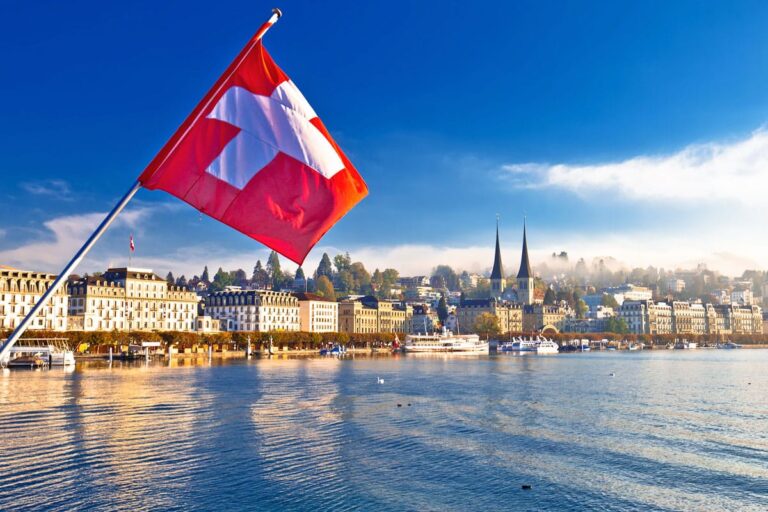 Why Live in Switzerland: A Comprehensive Guide