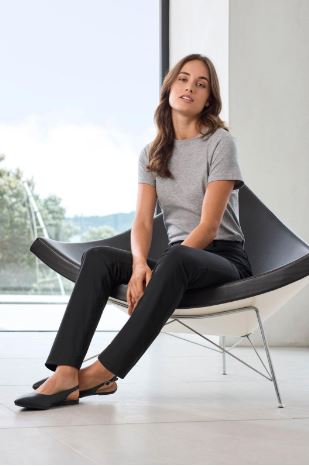 Comfortable at Work with stylish: women’s work clothes