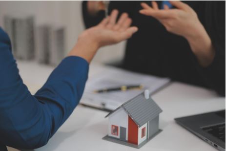 Selling Property in a Divorce: Tax Tips