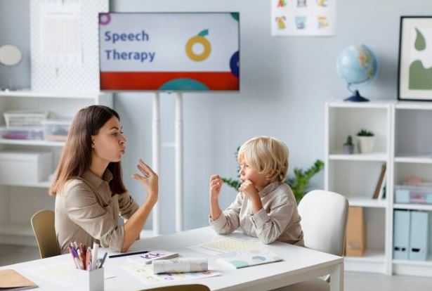 Speech Therapy vs. Occupational Therapy: What’s the Difference?
