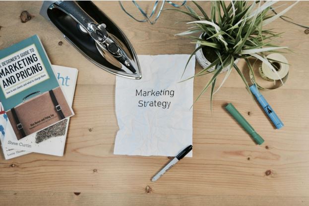 Paid Media vs Organic Reach: What’s the Right Balance for Growth-Focused Brands