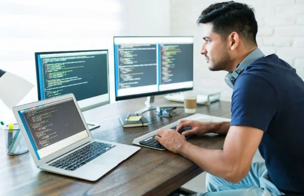 How to Become a Software Tester in 2025 (10 Real-World Tips That Work)