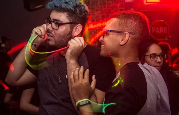 Why Glow Parties Are the New Gateway to Creative Gatherings