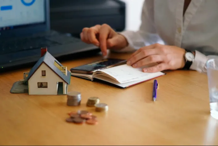 Top 5 Benefits of Using Online Estate Auctions in San Diego