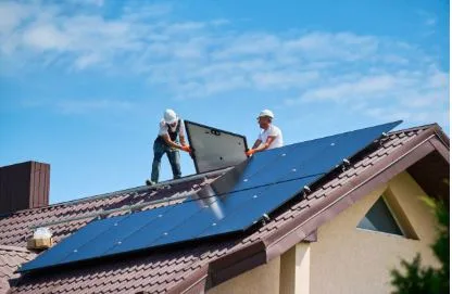 What to Know Before Installing a Solar Battery in 2025