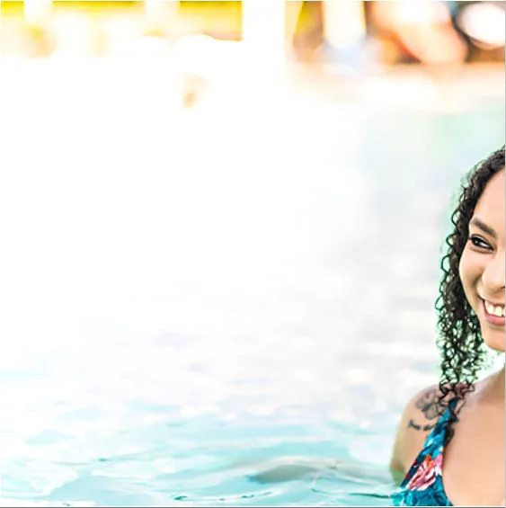 From Pool to Brunch: How To Style Kinky Extensions for a Swim-Friendly, Glam Day Look