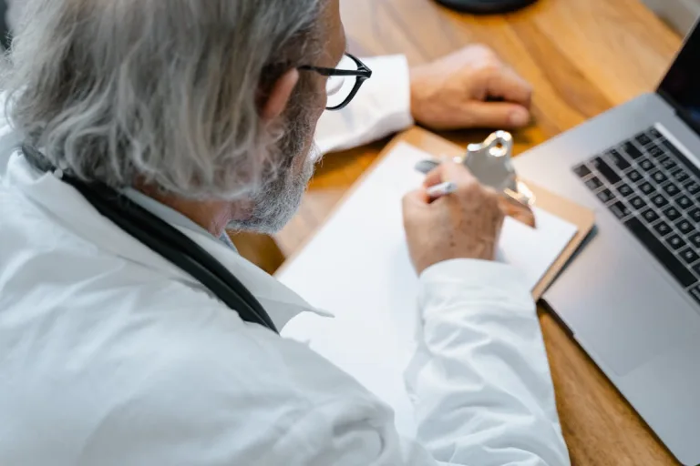 How Specialized Training Shapes Careers in Healthcare Administration