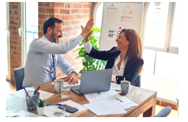 Maximizing Financial Benefits with the Right Tools and Services: Tips for Success