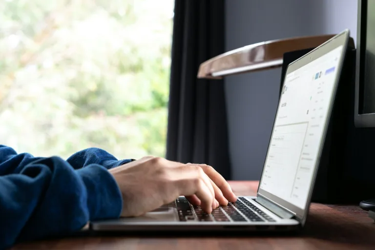 Using a High-Traffic Guest Posting Service to Navigate Modern SEO Challenges