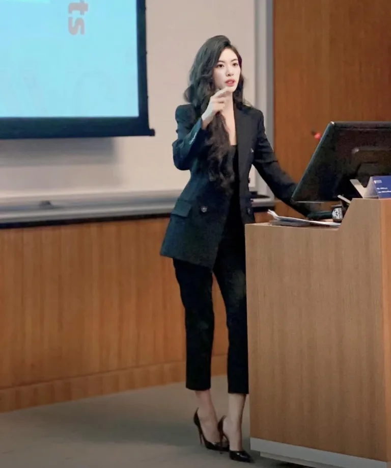 Remarks by Becky Zheng at Hills Brothers Entrepreneurship Class establishing the Best Career Path