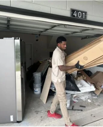Simplifying Cleanouts: The Best Junk Removal in Dallas, Texas by EcoClear Solutions
