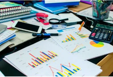 Understanding the Connection Between Business and Finance