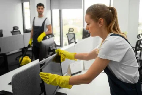How to Deep-Clean Commons Surfaces: Floors, Carpets and Tiles
