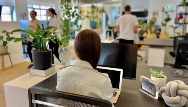 The Rise of Coworking Spaces: Why More Professionals Are Making the Switch