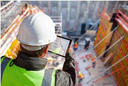 The Role of Commercial Electrical Contractors in Large-Scale Construction Projects