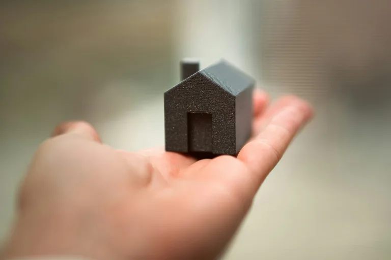 How to Sell Your Old Home Fast in a Slow Market