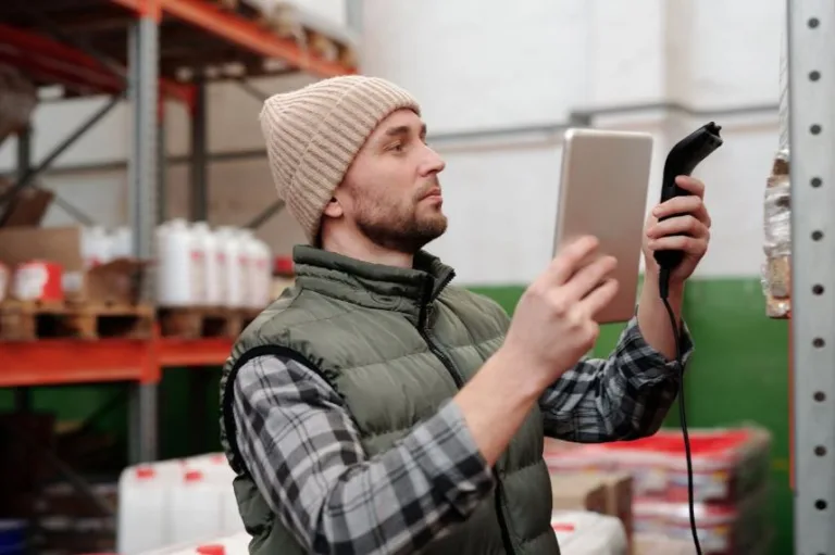 How to Break Down Growth Barriers with Scalable ERP for Manufacturers