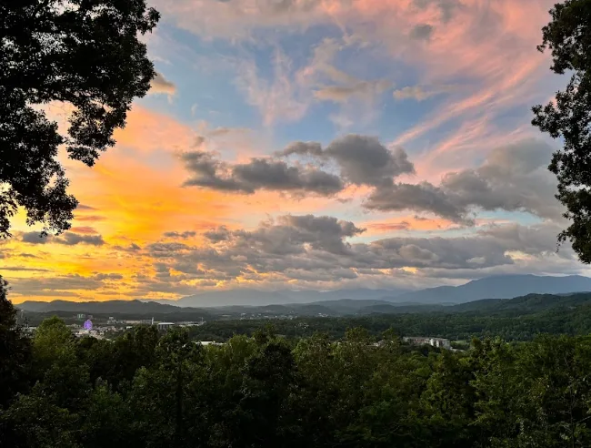 Behind the Curtain: Hidden Things to Do in Pigeon Forge and the Smoky Mountains