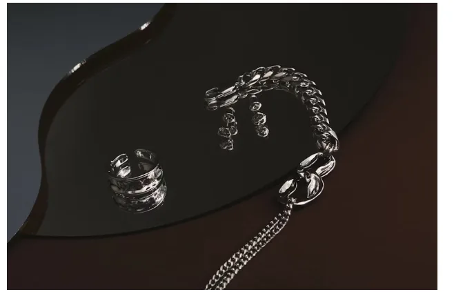 The Allure of Stainless Steel Jewelry: Affordable, Stylish, and Built to Last