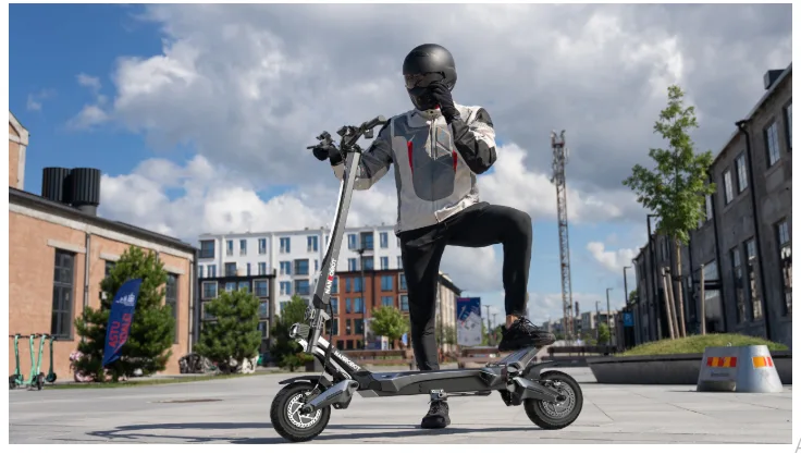 What Are the Advantages of Having an Electric Folding Scooter?