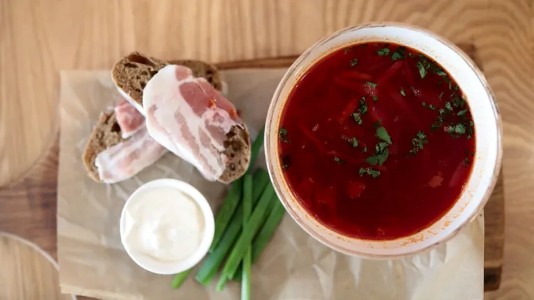 Toronto’s Word-of-Mouth Ukrainian Sensation: Why Everyone’s Talking About Borscht Kitchen