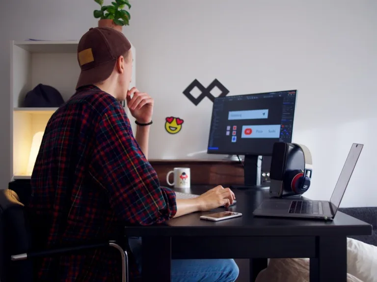 Views on Behance: more opportunities with Traffny