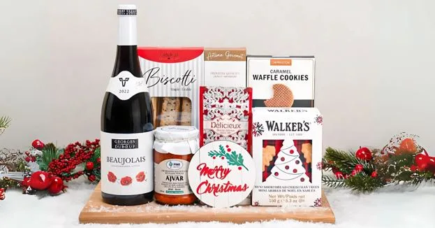Spread Holiday Cheer with Curated Christmas Gift Baskets