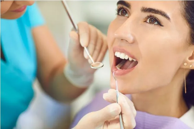 Smile Makeover: Achieving Confidence Through Aesthetic Dentistry