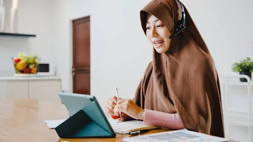 Online Quran Learning for Kids: What Makes It Different from Home Tutoring