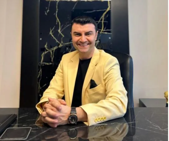 Dr.Ozgur Aglamis Who Performs the Most Barbieplasty and Genital Aesthetic Procedures in the World, Sets Records in Istanbul and Dubai