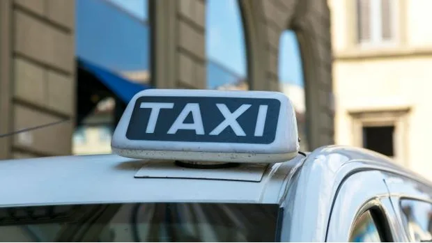 Book Your Heathrow to Southampton Taxi in 3 Easy Steps with Top Notch Chauffeurs