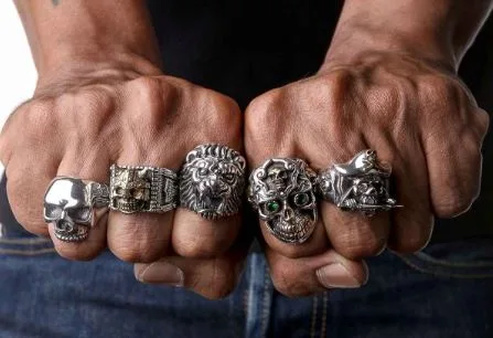 Figuring Out Which Skull Jewelry Fit Your Style Best