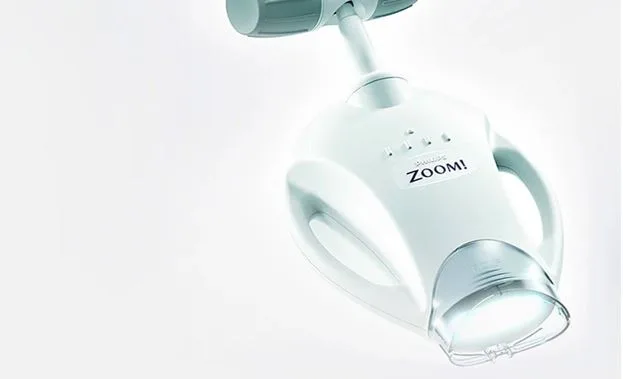 The Real Limitation Behind Philips Zoom Whitening Systems — and How Clinics Overcome It