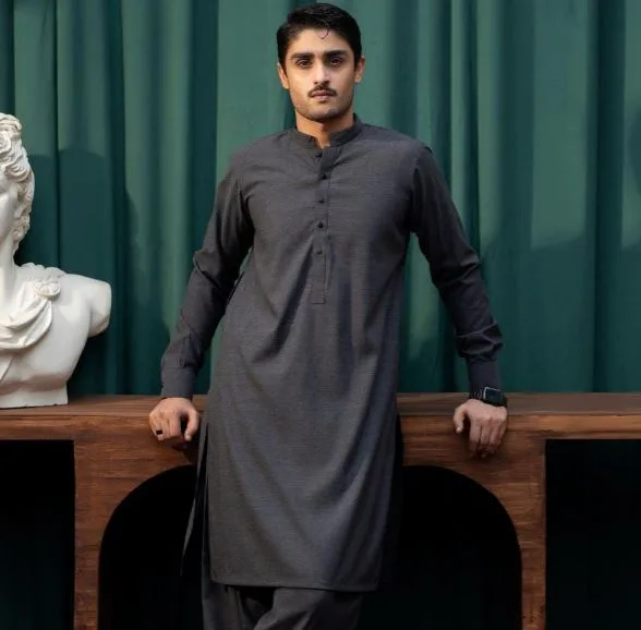 Exploring the Rich Heritage of Pakistani Clothing
