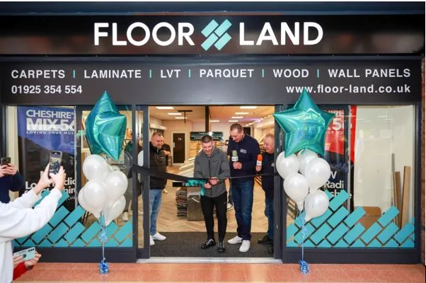 Why Visiting a Flooring Showroom Still Matters