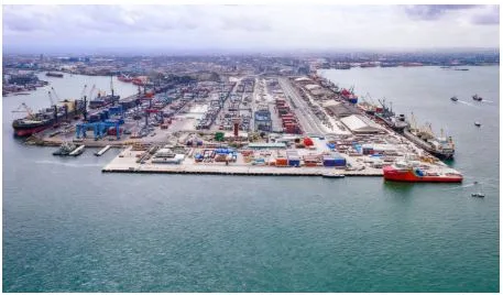 How to Reduce China to UAE Ocean Freight Costs Without Delays