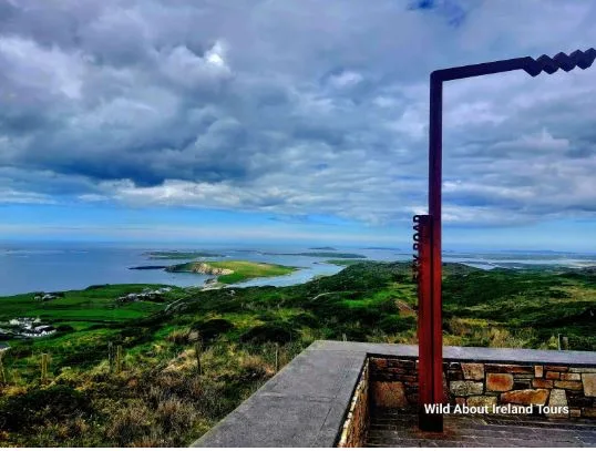 How Do Luxury Tours Differ from Regular Tours in Ireland?