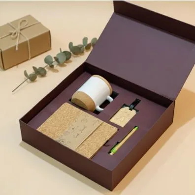 How Personalised Corporate Gifts Strengthen Client Relationships