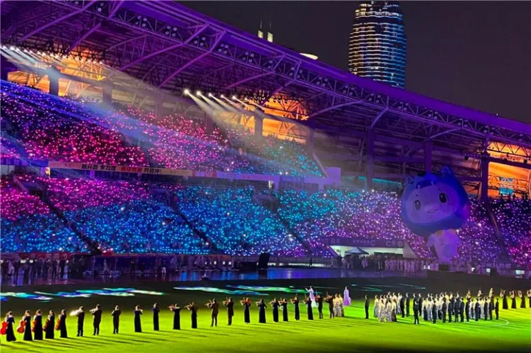 Chasing Dreams on Green Turf to the World, Grassroots Passion Shines in Jiangsu — The 2026 Jiangsu Football City League kicks off with great enthusiasm, focusing on the new vitality of China football.